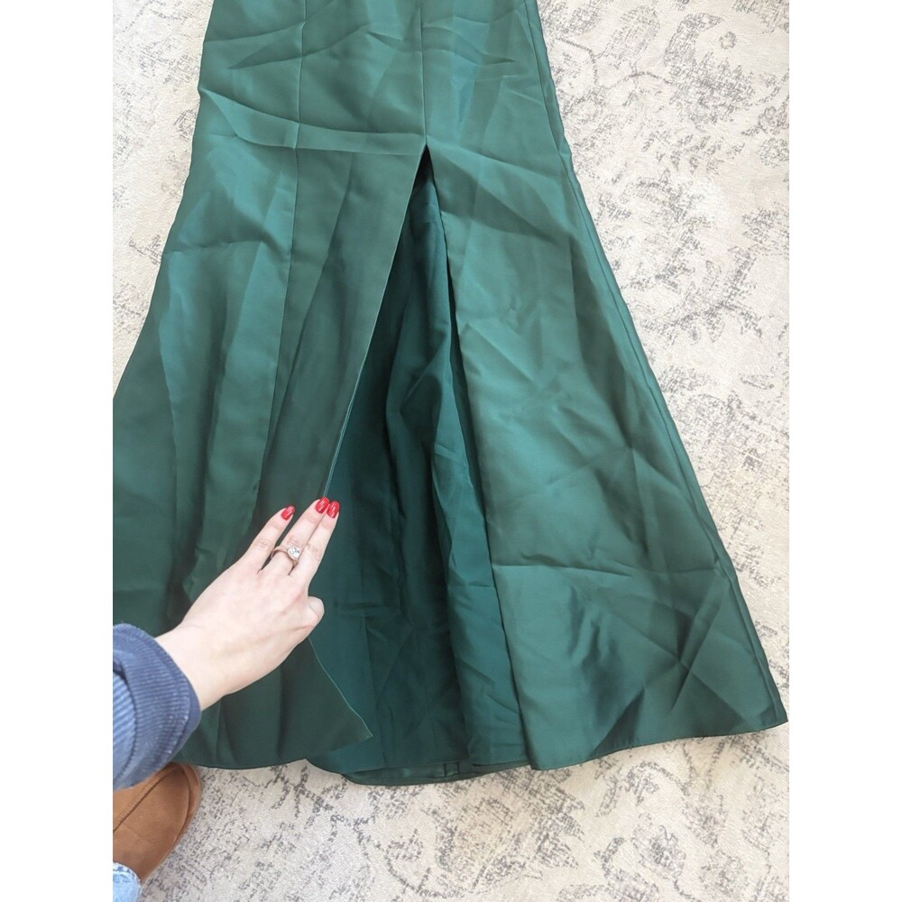 Alfred Sung Off-the-Shoulder Cuff Trumpet Gown Hunter Green Satin Size 2 D760 - Picture 8 of 9